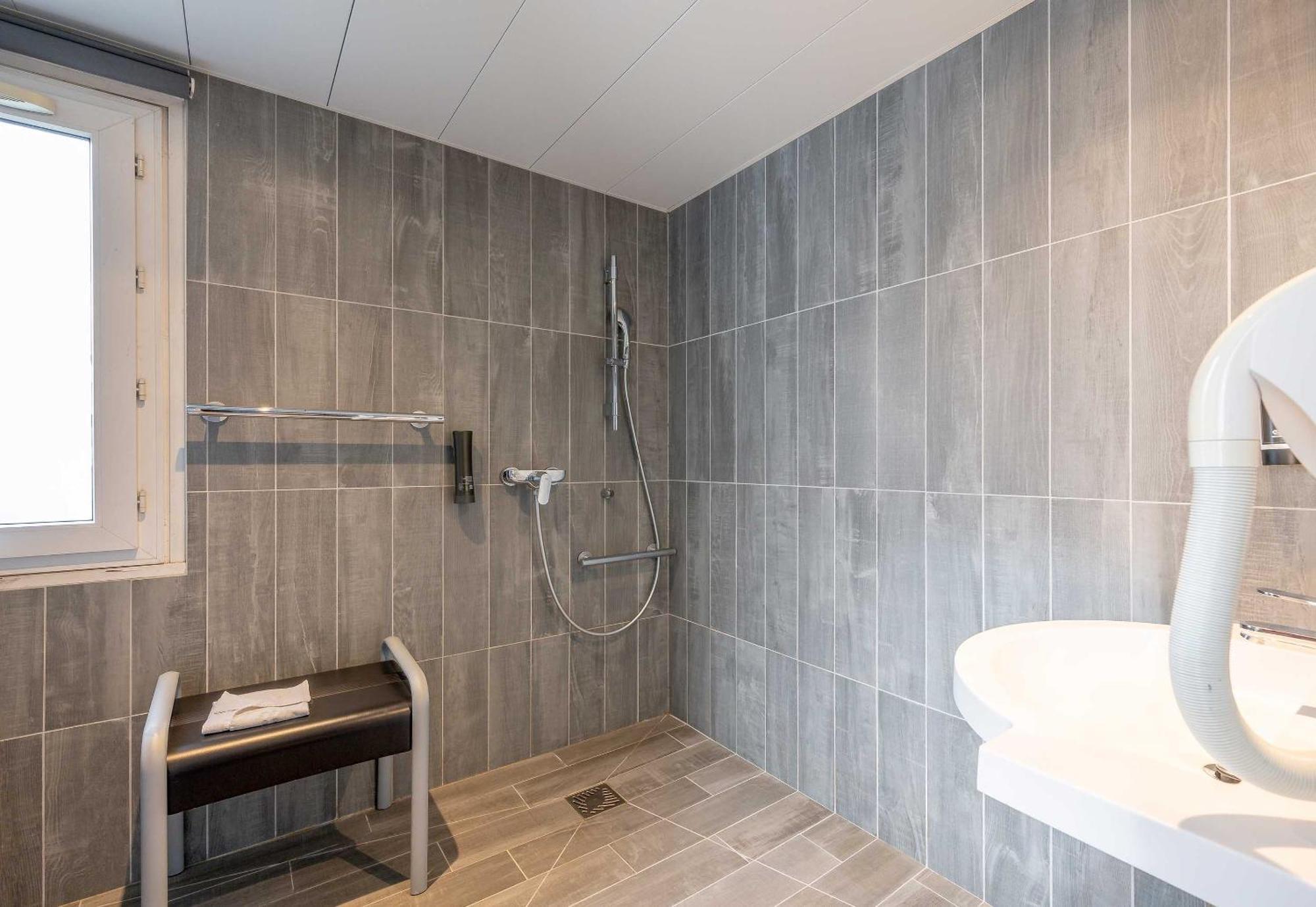 B&B Hotel Bordeaux Merignac Cadera Aeroport Exterior photo